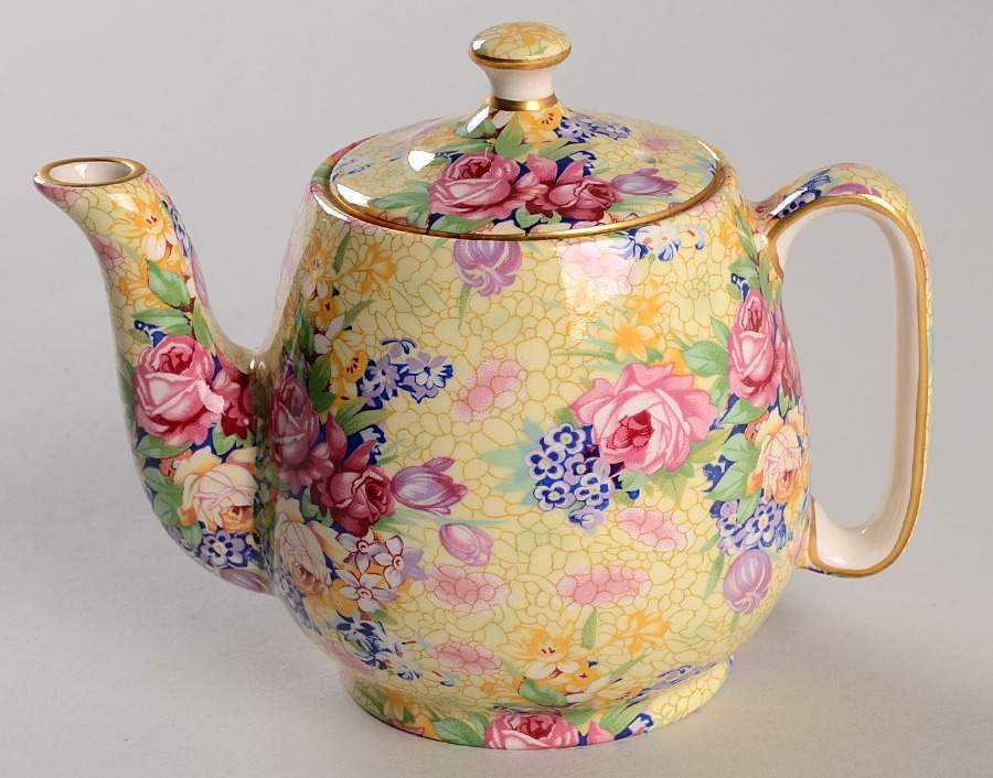 Welbeck (Earthenware, Intro 1995) Individual Breakfast Set Teapot & Lid by Royal Winton-1
