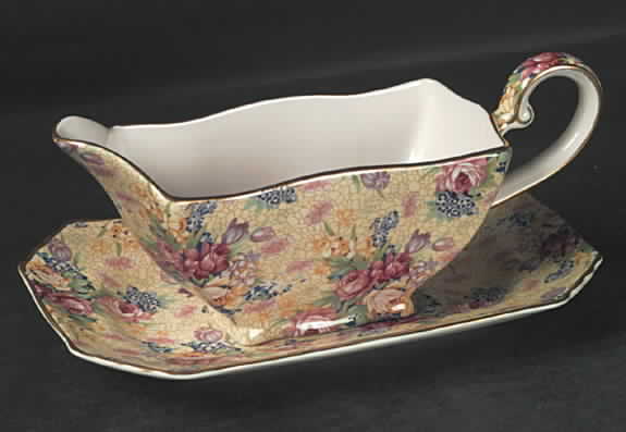 Welbeck (Earthenware, Intro 1995) Gravy Boat & Underplate by Royal Winton-1