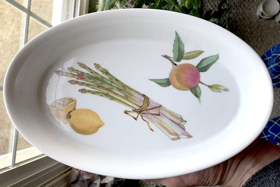 Evesham 'M' 11" Oval Baker by Royal Worcester-1