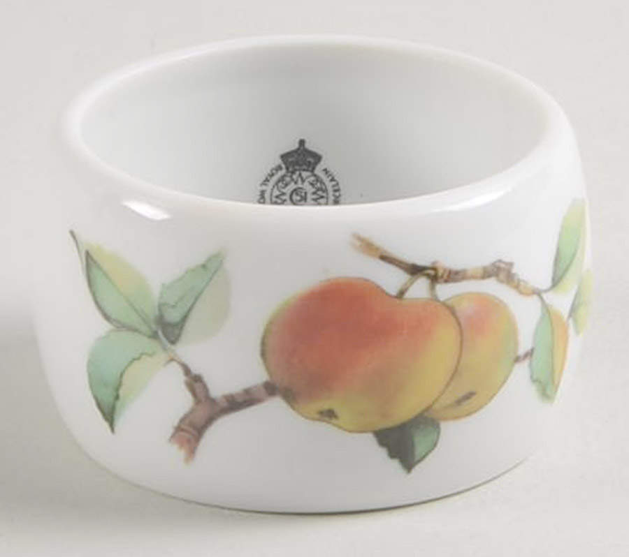 Evesham 'M' Napkin Ring by Royal Worcester-1