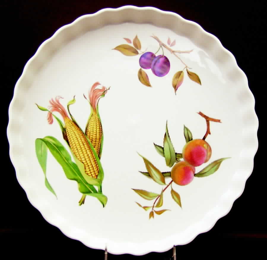 Evesham 'M' 14" Quiche by Royal Worcester-1