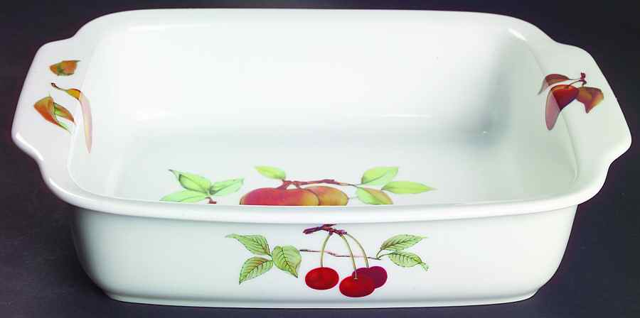 Evesham 'M' 11" Lasagna by Royal Worcester-1