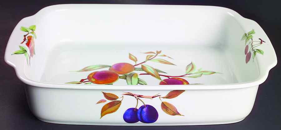 Evesham 'M' 15" Lasagna by Royal Worcester-1