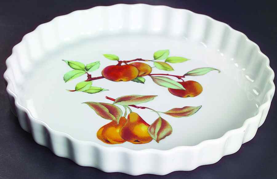 Evesham 'M' 10" Quiche by Royal Worcester-1