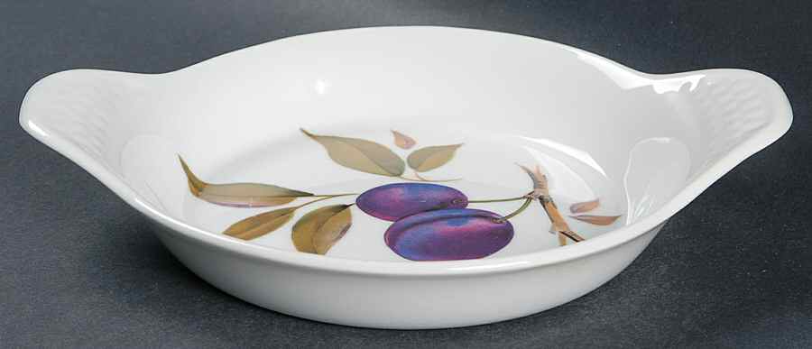 Evesham 'M' 7" Eared Round Egg Dish by Royal Worcester-1