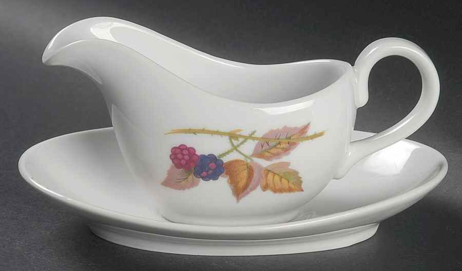 Evesham 'M' Individual Gravy Boat & Plate by Royal Worcester-1