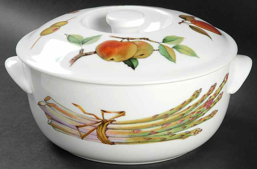 Evesham 'M' 1 Qt Round Covered Casserole by Royal Worcester-1