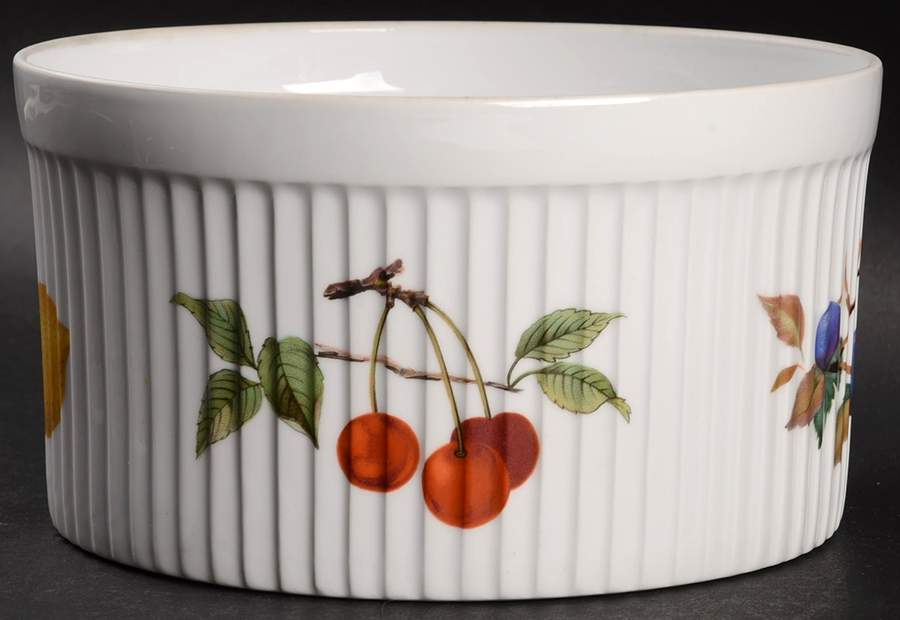 Evesham 'M' 6" Souffle by Royal Worcester-1