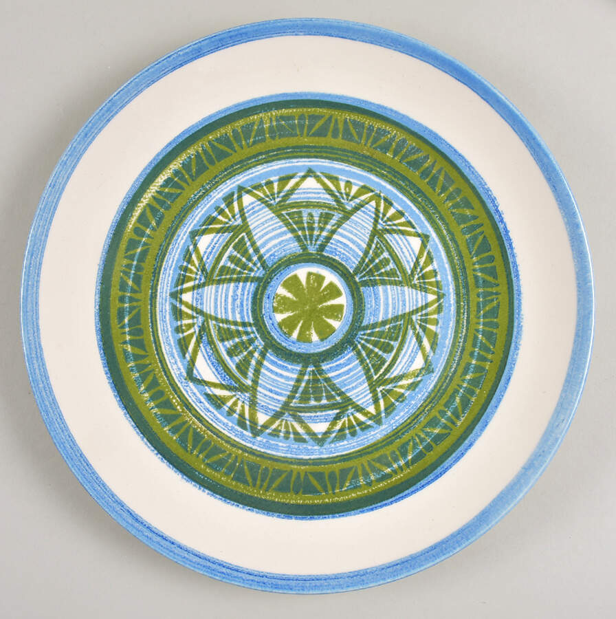 RYL86 Dinner Plate by Royal (USA)-1