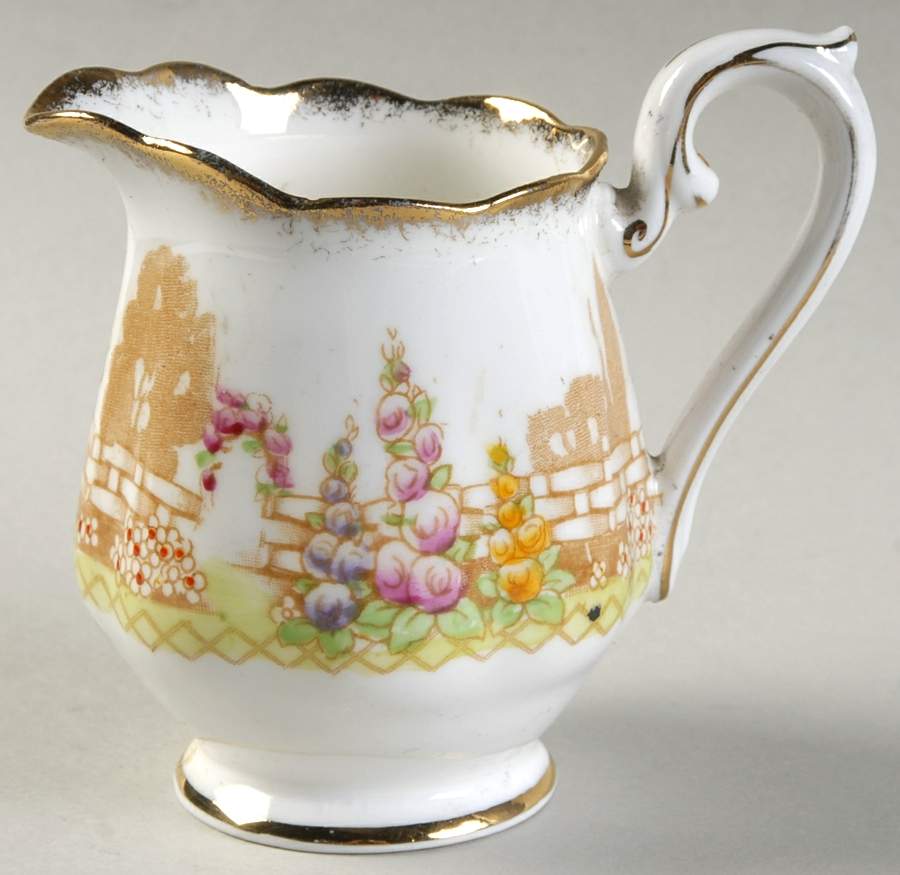 Greenways Mini Creamer by Royal Albert-1