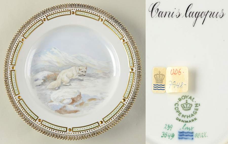 Flora Danica Game Series (Animals) Dinner Plate-Canis lagopus/Arctic Fox by Royal Copenhagen-1
