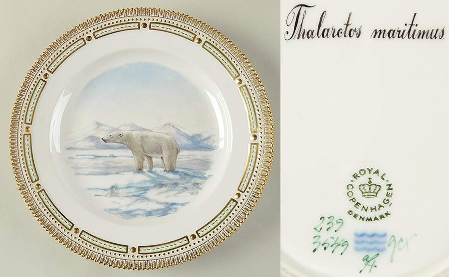 Flora Danica Game Series (Animals) Dinner Plate-Thalaretos maritimus/Polar Bear by Royal Copenhagen-1