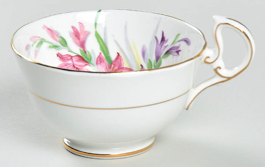 Garden Glory Footed Cup by Royal Standard-1