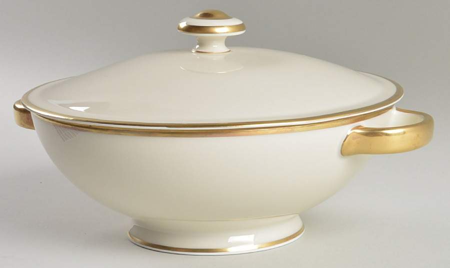 2464 (Cream) Round Covered Vegetable by Rosenthal - Continental-1