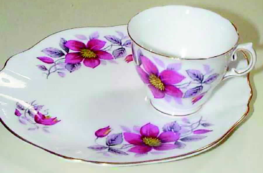 7656 Snack Plate & Cup Set by Royal Vale-1