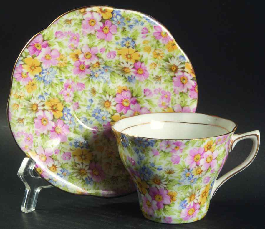 5005A Flat Cup & Saucer Set by Rosina-Queens-1