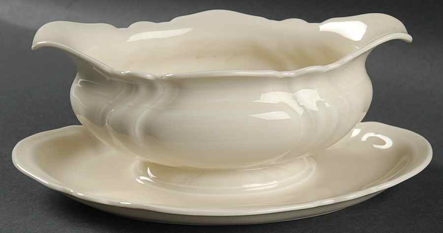 Viktoria Cream Gravy Boat with Attached Underplate by Rosenthal - Continental-1