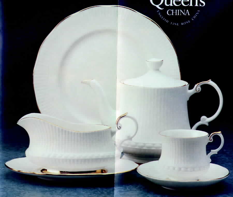 Charmaine Dinner Plate by Rosina-Queens-1