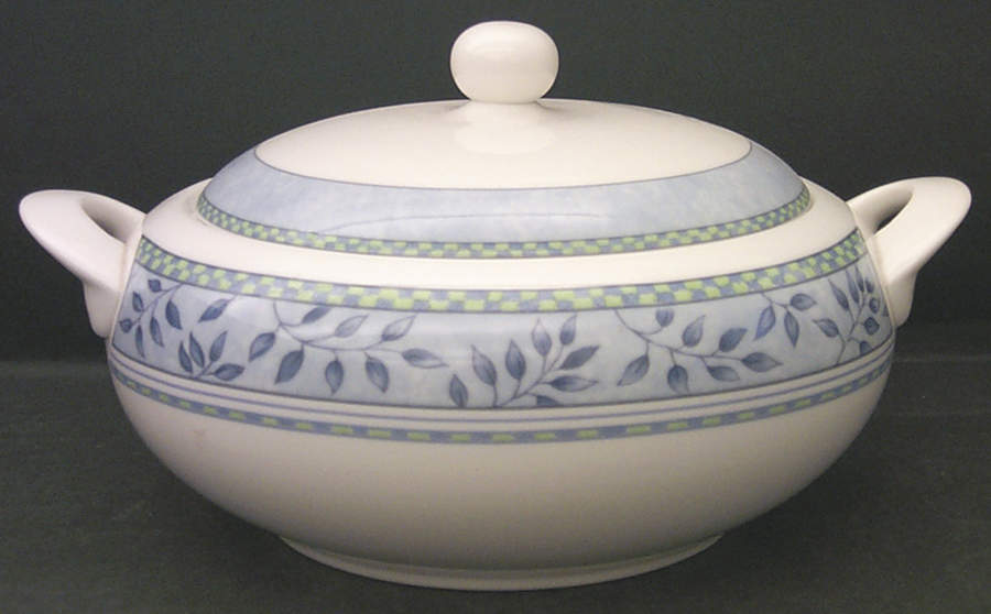 Rivoli Round Covered Vegetable by Royal Doulton-1