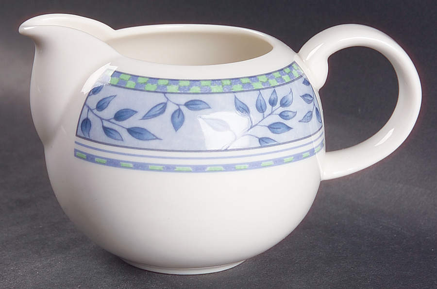 Rivoli Creamer by Royal Doulton-1