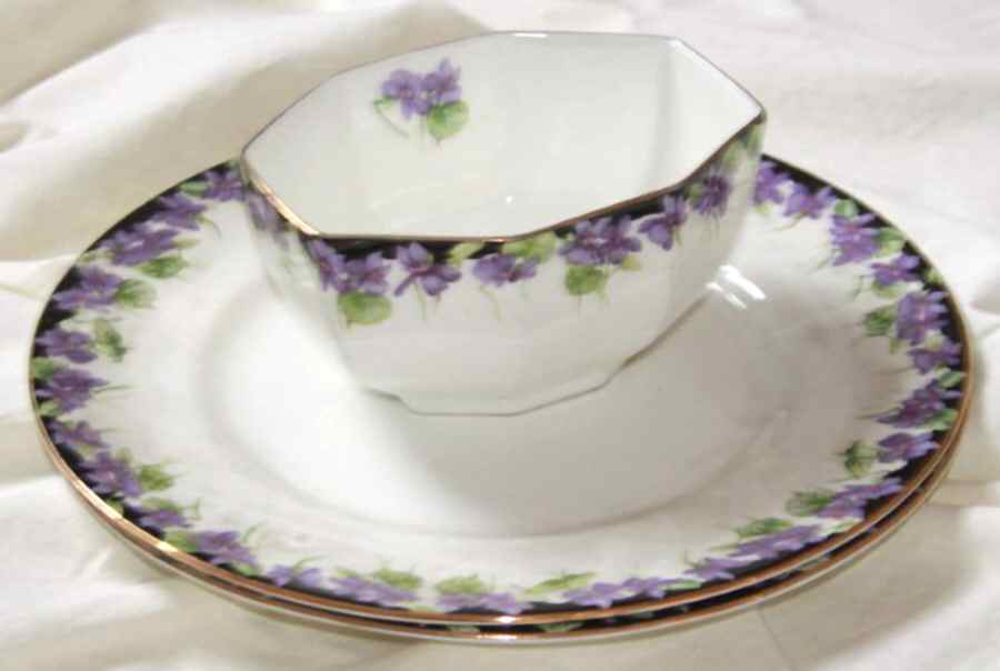 H3747 Open Sugar Bowl by Royal Doulton-1