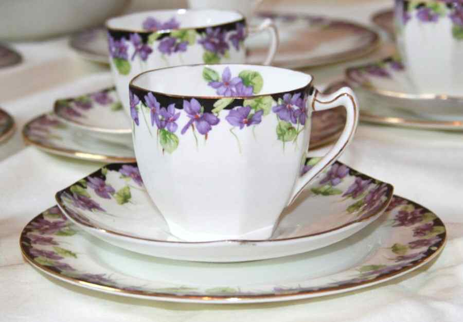 H3747 Flat Cup & Saucer Set by Royal Doulton-1
