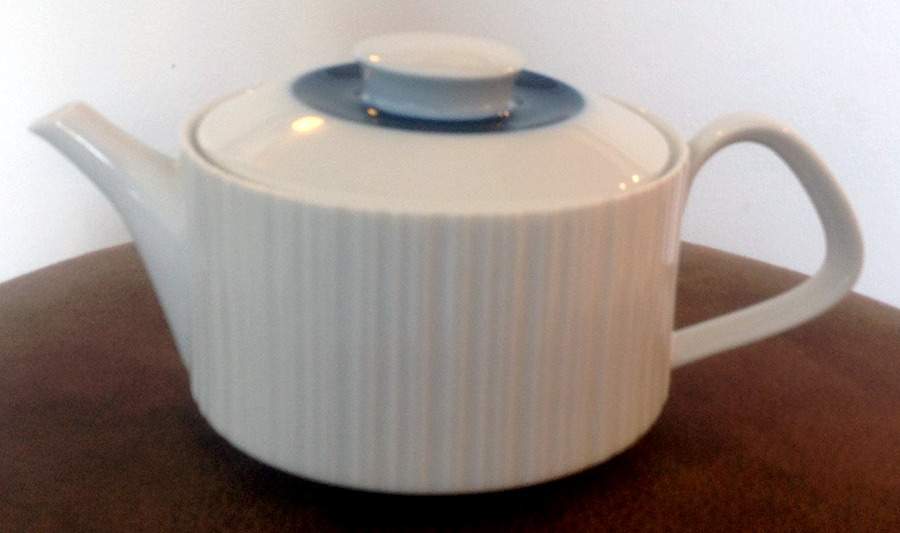 Secunda Cobalt Teapot & Lid by Rosenthal - Continental-1