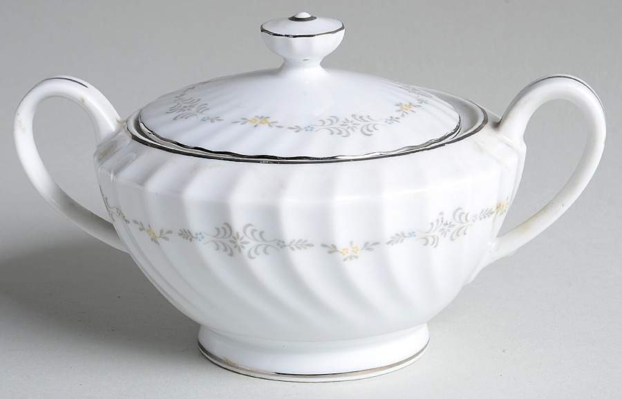 Priscilla Sugar Bowl & Lid by Royal Cameo-1