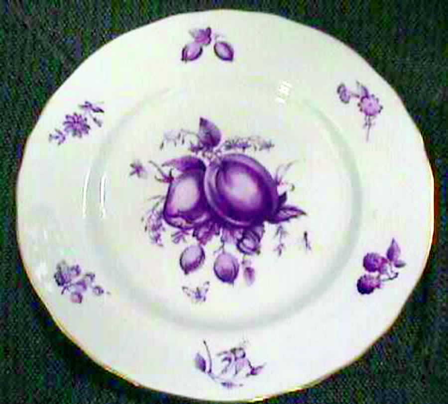 2263 Dinner Plate by Royal Worcester-1