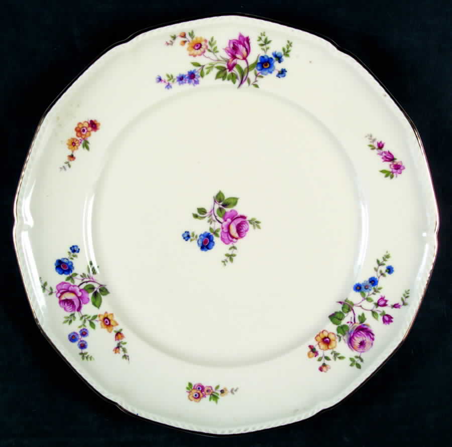 ROB188 Dinner Plate by Royal Bayreuth-1
