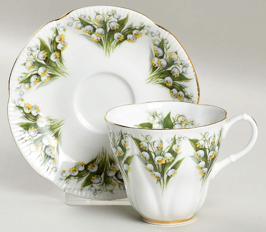 Dainty Dina Series Flat Cup & Saucer Set by Royal Albert-1