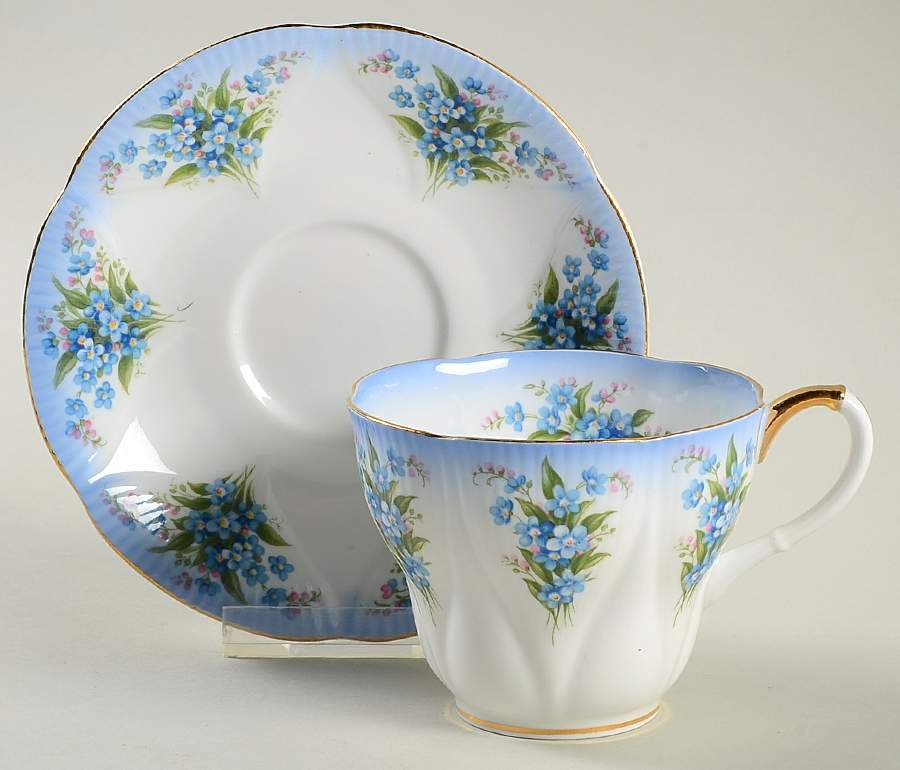 Dainty Dina Series Flat Cup & Saucer Set by Royal Albert-1
