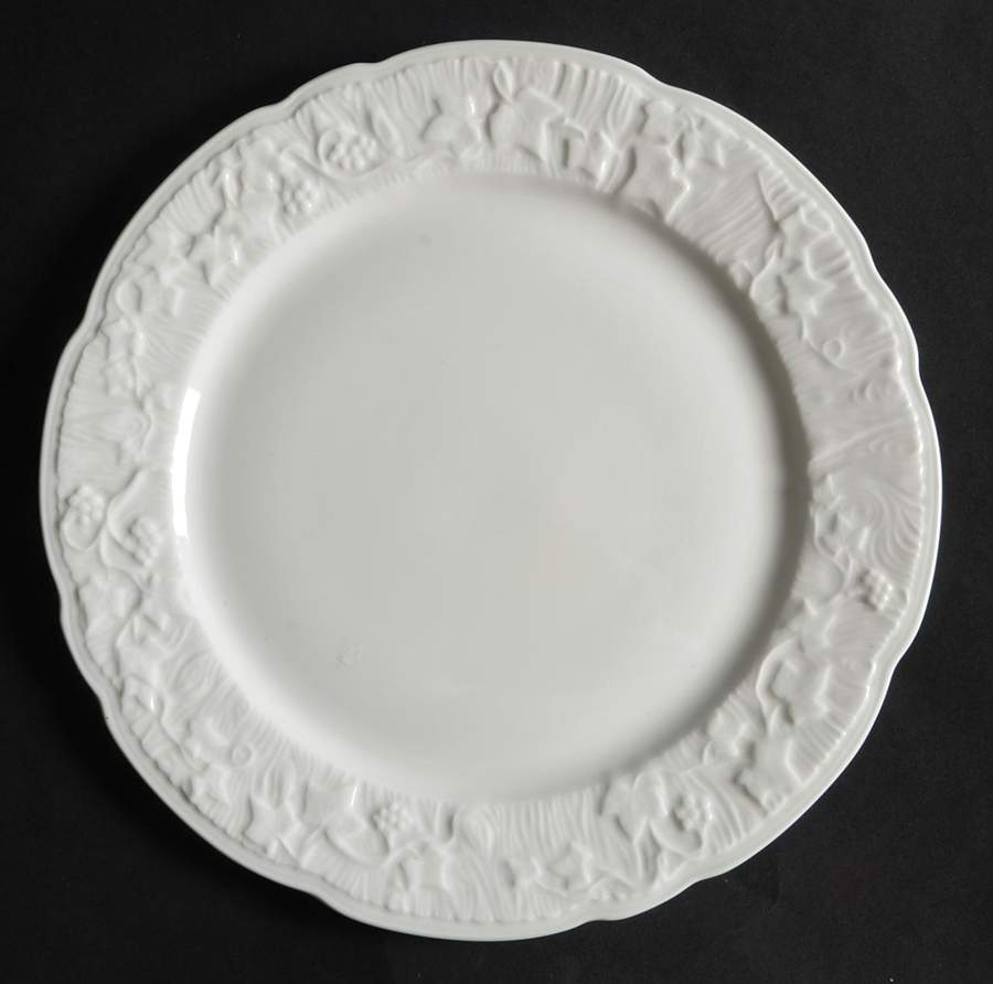 Old English Oak Dinner Plate by Royal Stafford-1