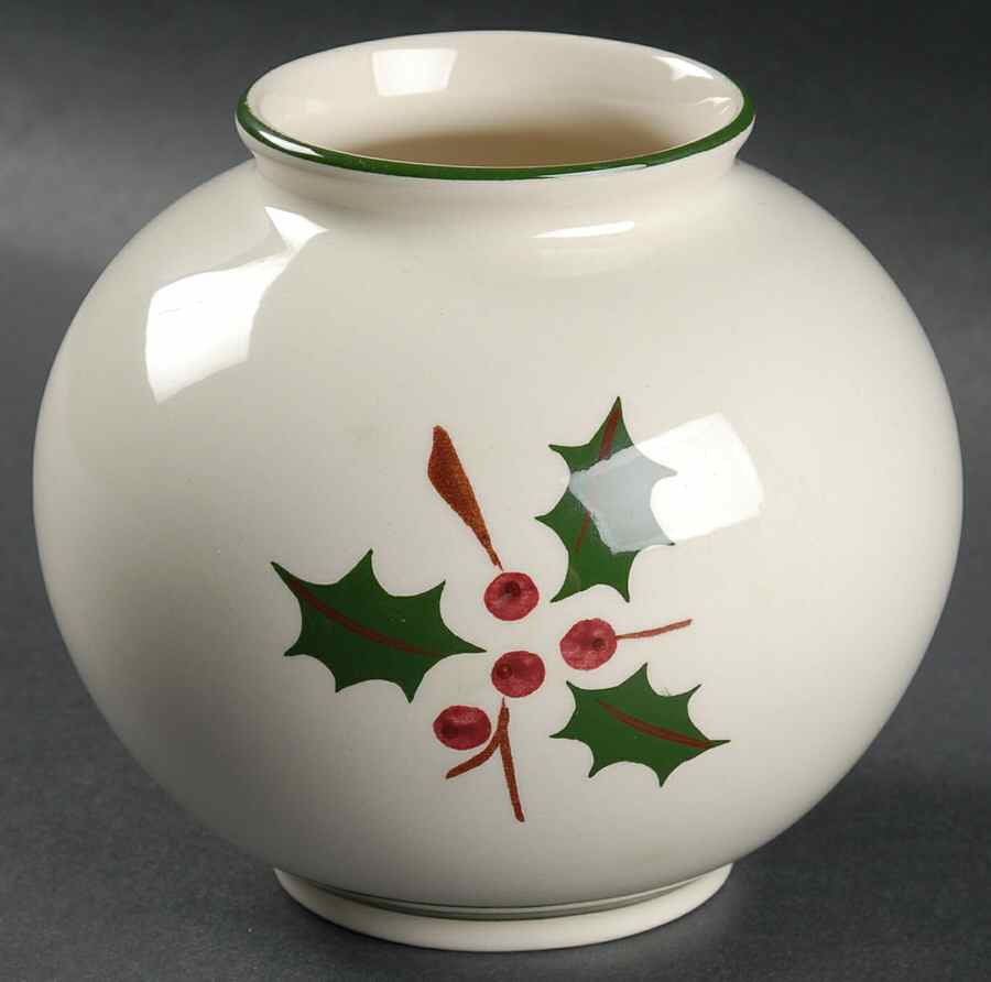 RCU5 4" Vase by Royal Cumberland-1