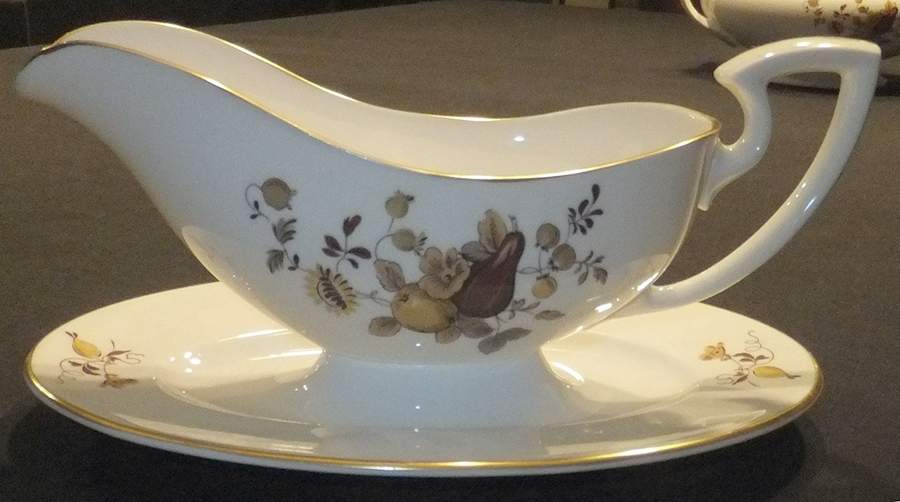Golden Harvest (Smooth) Gravy Boat with Attached Underplate by Royal Worcester-1
