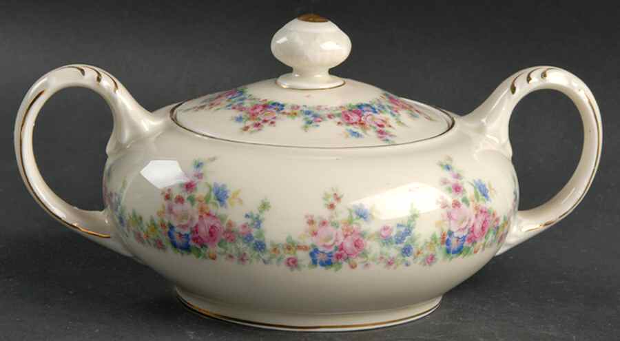 Roi66 Sugar Bowl & Lid by Royal Ivory (Czech, Germany)-1