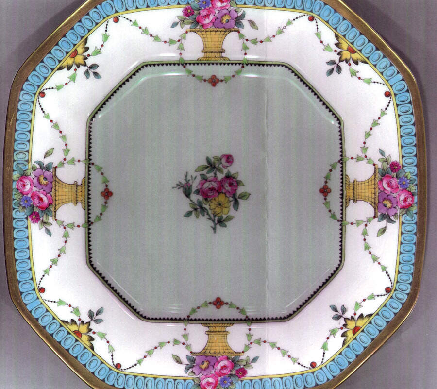 V4275 Square Luncheon Plate by Royal Cauldon-1