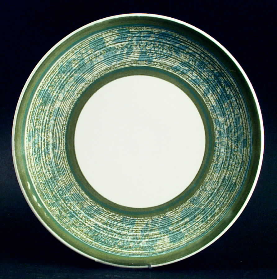 RYL96 Dinner Plate by Royal (USA)-1