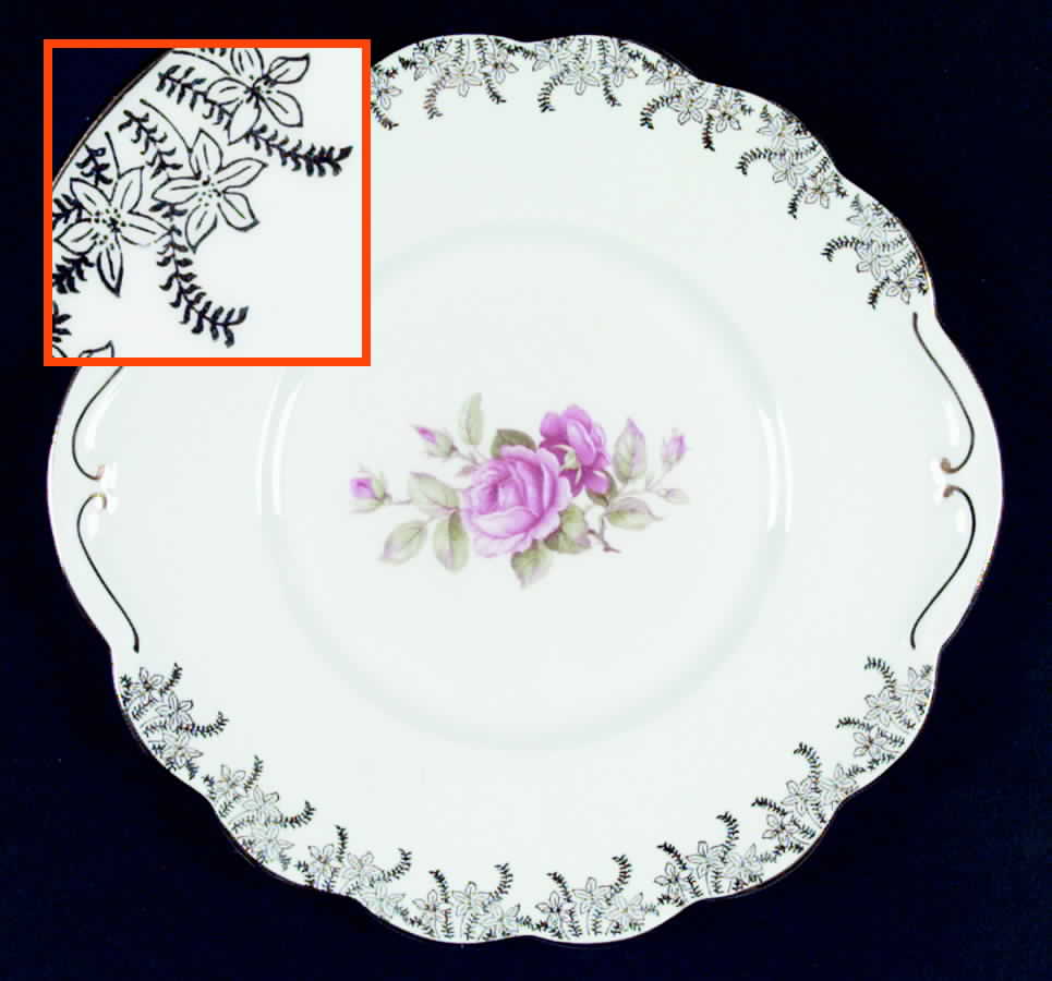 5000e Handled Cake Plate by Rosina-Queens-1