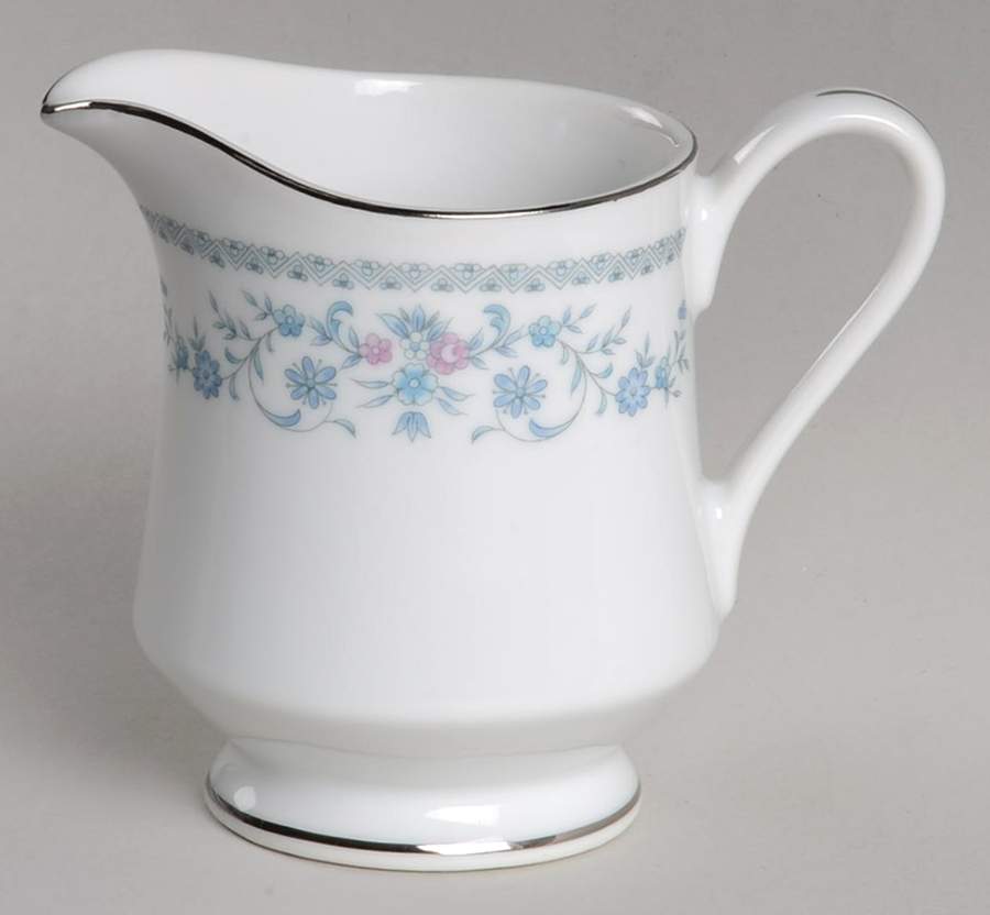 Bridal Veil Creamer by Ranmaru-1