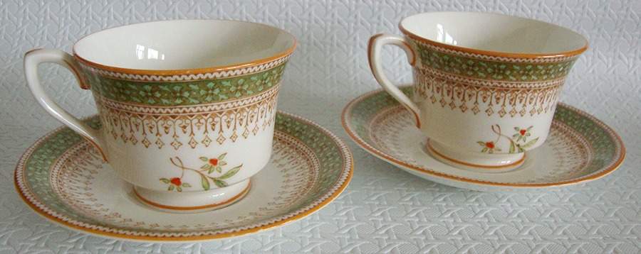 Z625-1 Footed Cup & Saucer Set by Royal Worcester-1