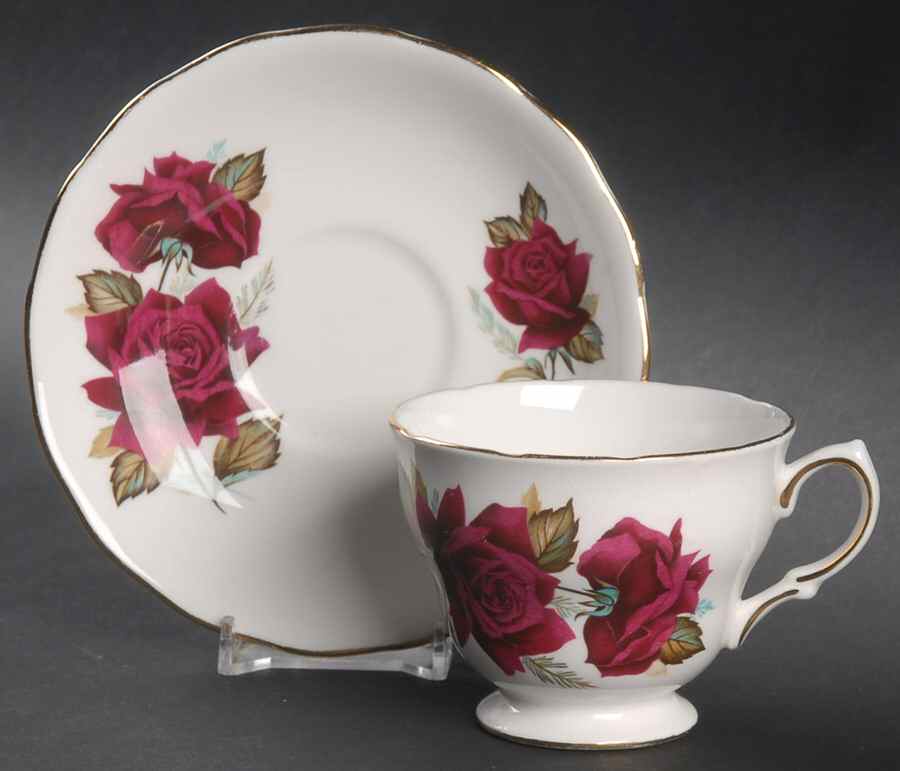 7978 Footed Cup & Saucer Set by Royal Vale-1