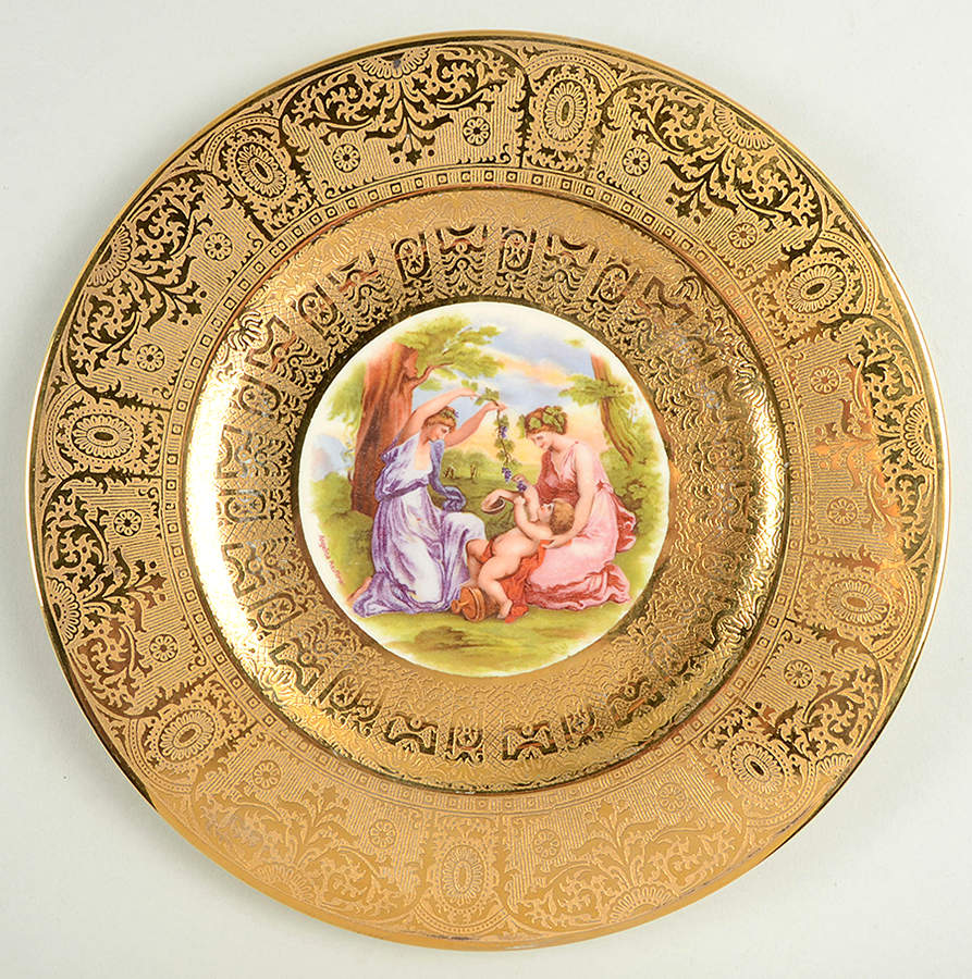 RCQ26 Dinner Plate by Royal China (made in France)-1