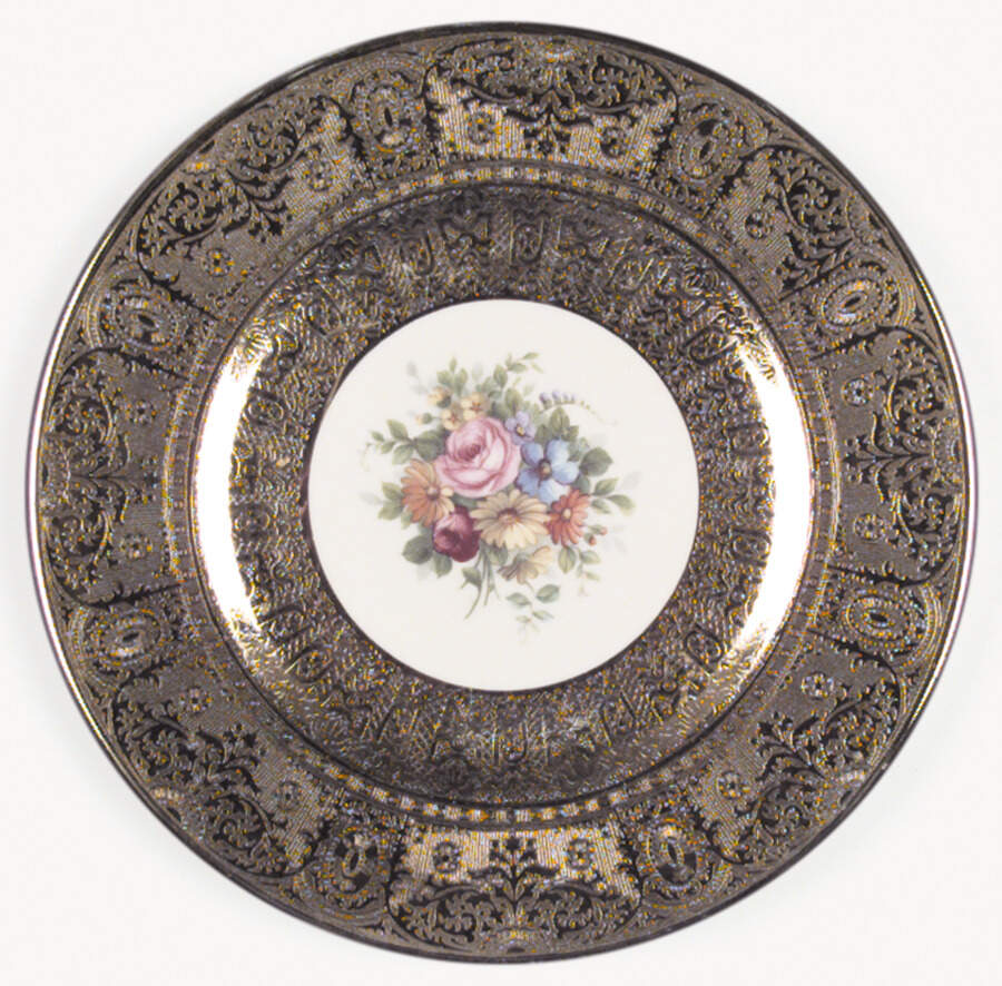 RYL98 Dinner Plate by Royal (USA)-1