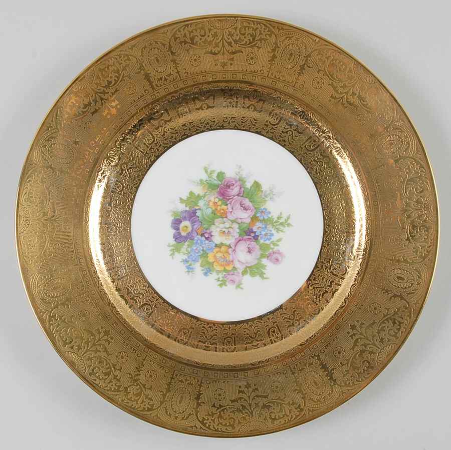RYL98 Dinner Plate by Royal (USA)-1