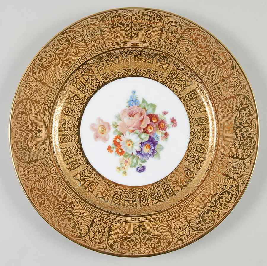 RYL98 Dinner Plate by Royal (USA)-1