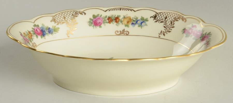 ROB192 8" Oval Vegetable Bowl by Royal Bayreuth-1