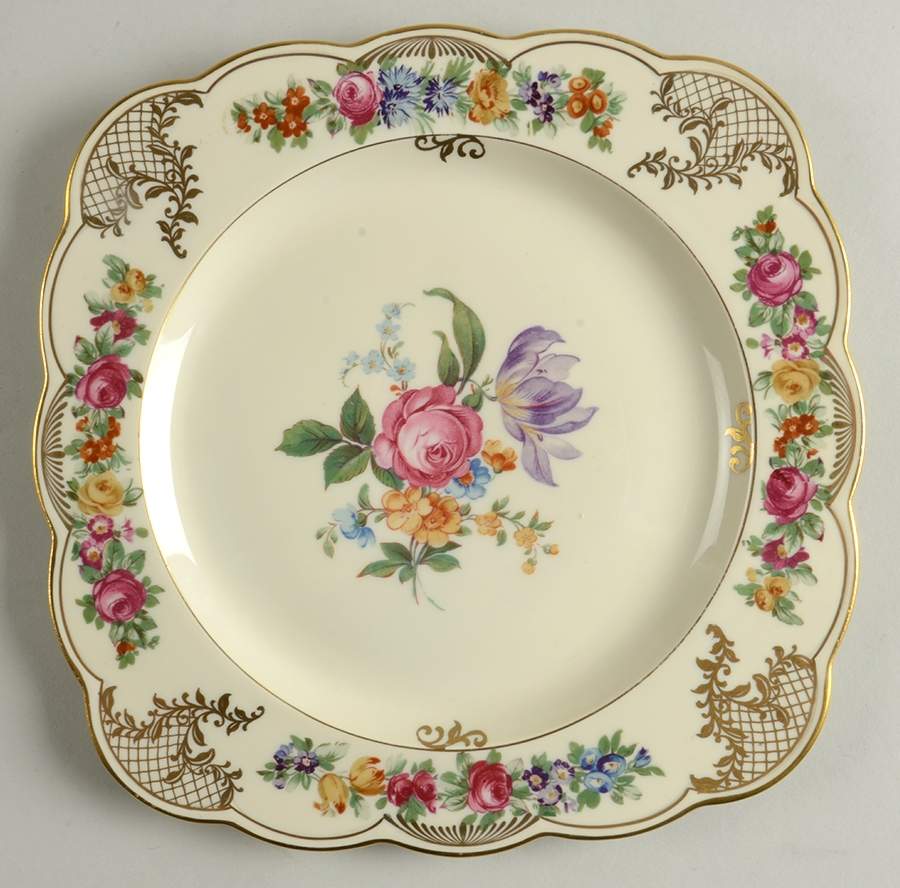 ROB192 Square Luncheon Plate by Royal Bayreuth-1