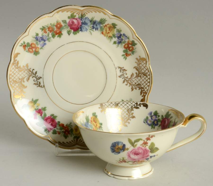 ROB192 Footed Cup & Saucer Set by Royal Bayreuth-1