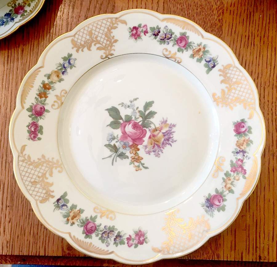 ROB192 Salad Plate by Royal Bayreuth-1